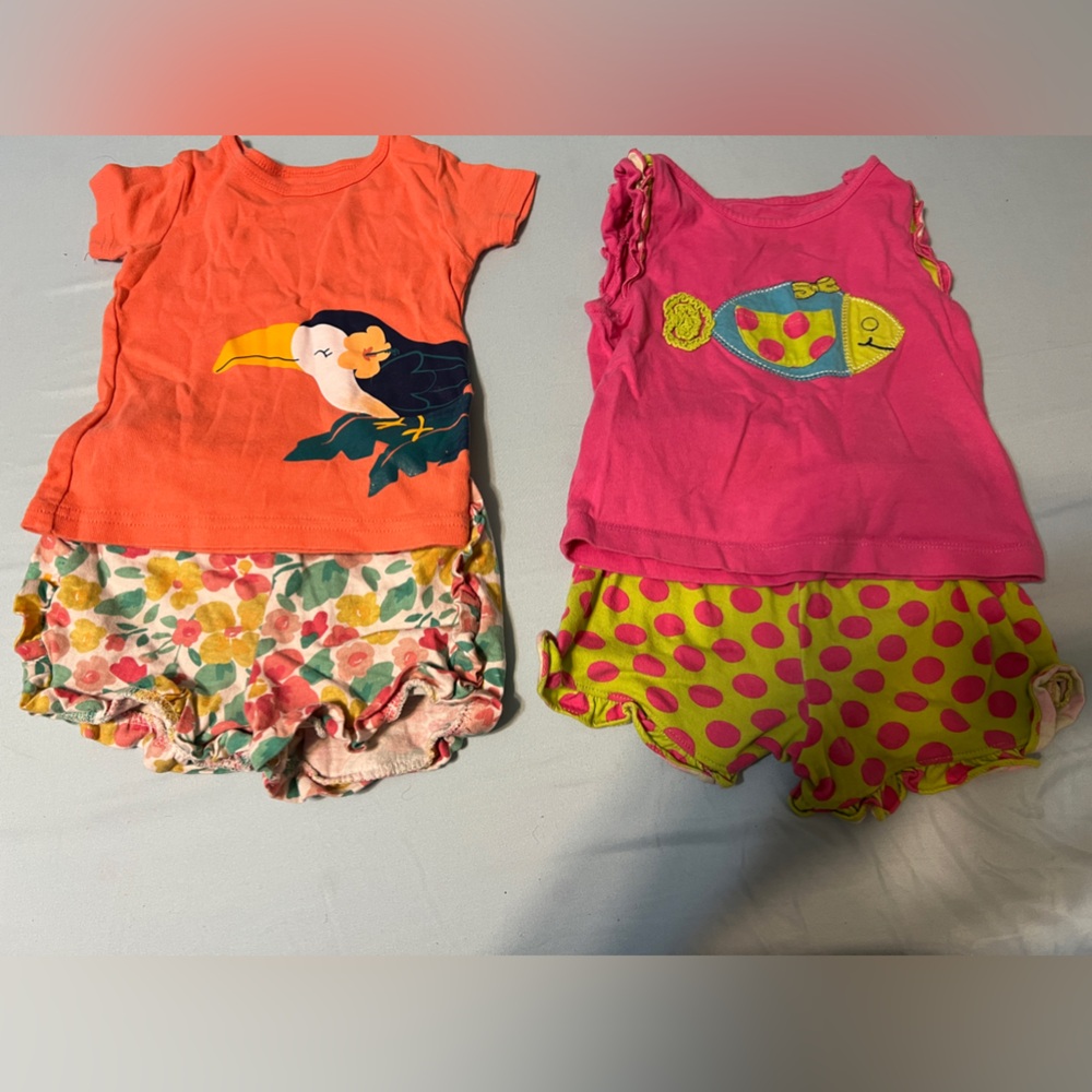 5 items for $20/ Adorable ruffle short outfits. Peach/pink both are 12 months